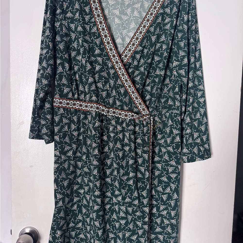 Max Studio Teal Floral Patterned Top
